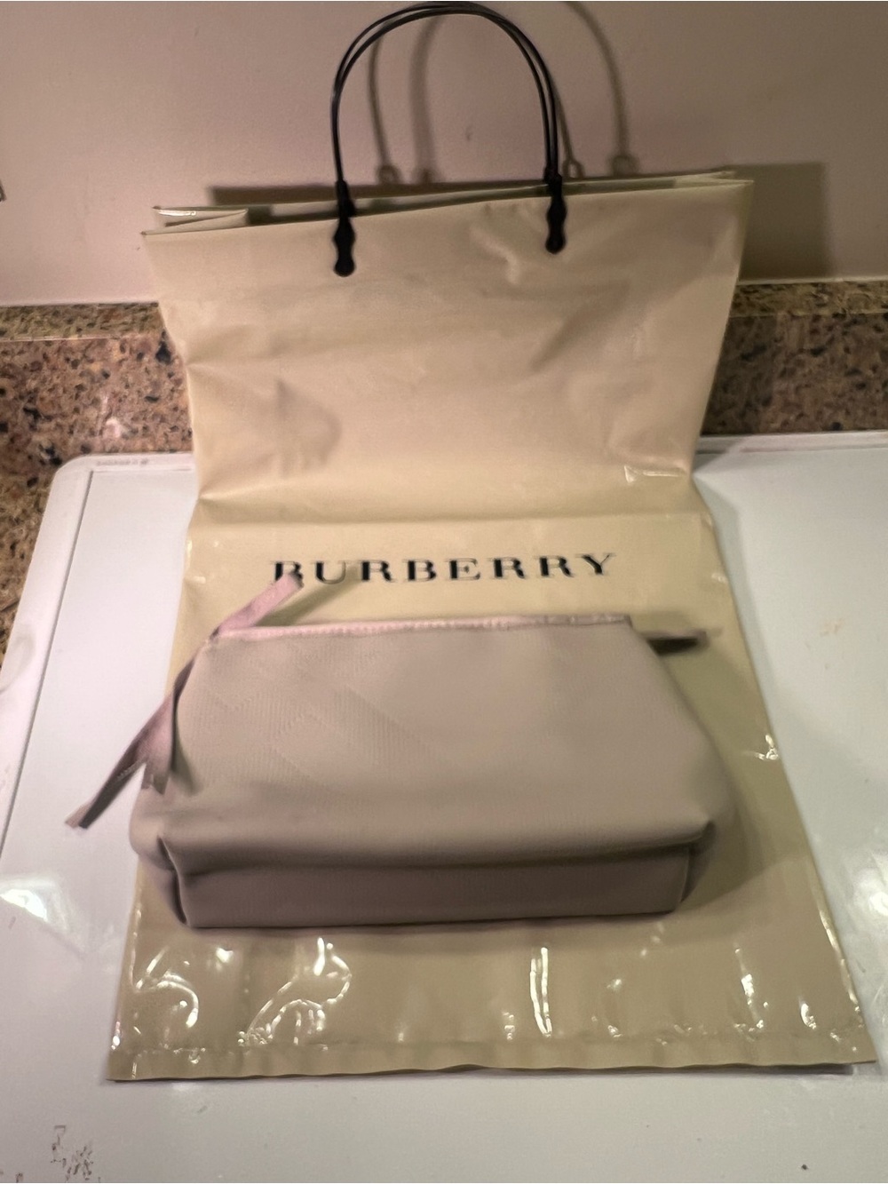 Authentic Burberry Beige Clutch Cosmetic Lined Bag Purse & Store Bag 8x5.5x2.5